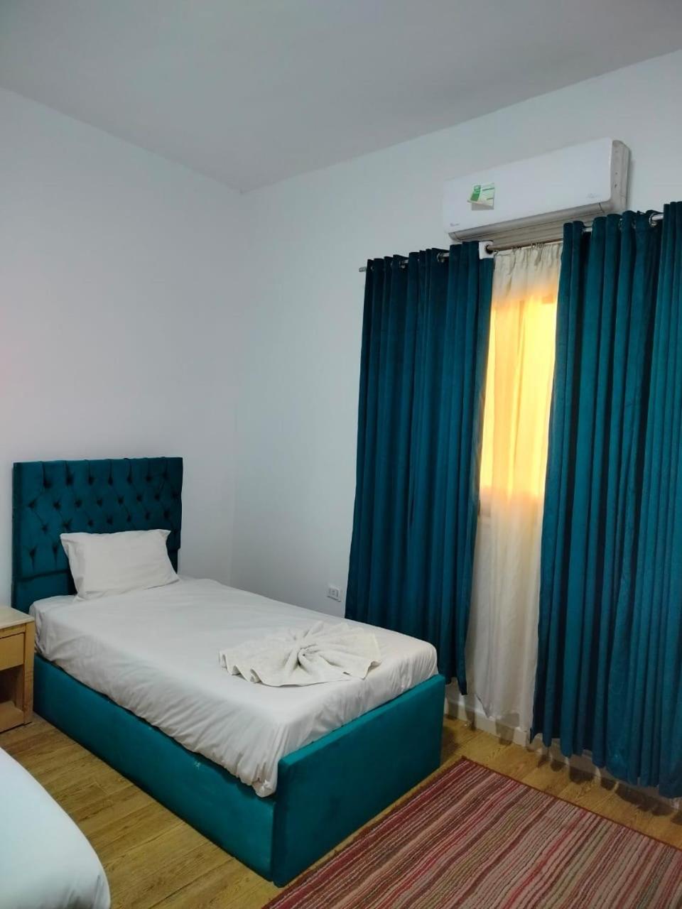 Hostel Anubis Kingdom Pyramids Kafret el-Gabal Exterior foto